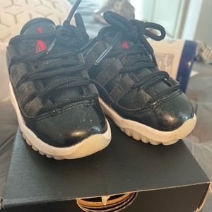 Jordan 11 low